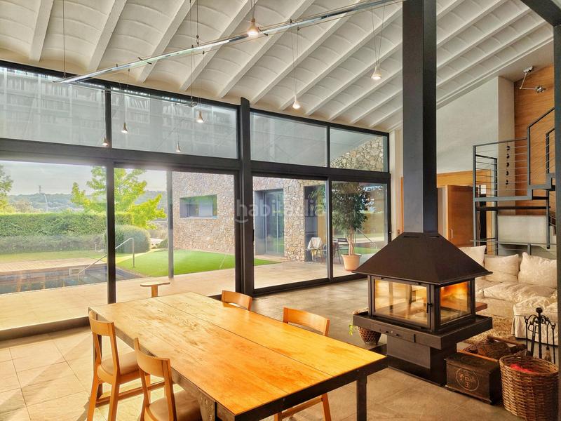 Foto dd693d1a-a4e4-4c83-b6b2-f86d6e6c2b0f. Casa con riscaldamento parcheggio piscina in Cervià de Ter