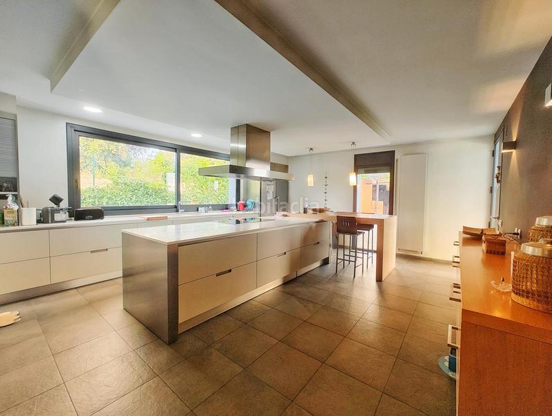 Foto ecf405d9-2c82-455e-88aa-79349efa8017. Casa con riscaldamento parcheggio piscina in Cervià de Ter