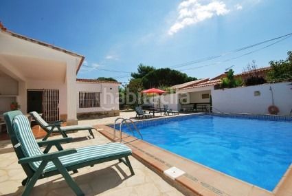 Foto 4b8d876d-3694-4858-a78d-10b7e7788c41. Xalet amb calefacció aparcament piscina a Montgoda Lloret de Mar
