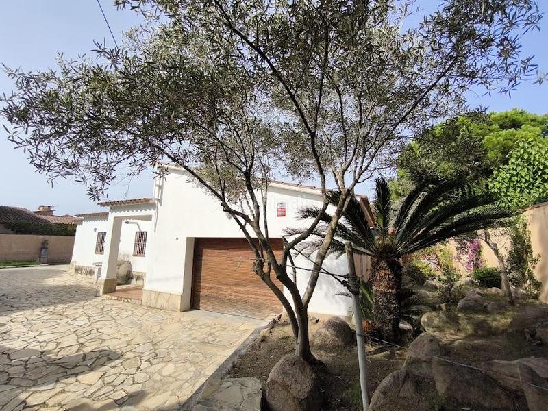 Foto 8d840b6f-4b2e-4352-bd46-7b3afb0c3d38. Chalet with heating parking pool in Montgoda Lloret de Mar