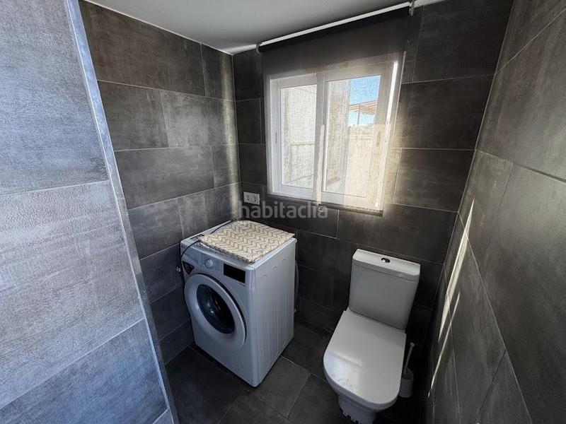 Foto d27bfd24-480c-4c0e-8ff7-2a6e53c398b7. Casa adossada amb calefacció aparcament a Malgrat de Mar