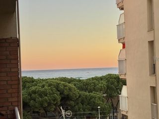 Flat in Malgrat de Mar. Piso en venta en primera linea de mar en malgrat