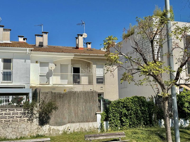 Foto a8fd05b1-d317-4133-9594-815f41a495b3. Casa adossada amb calefacció aparcament a Santa Susanna