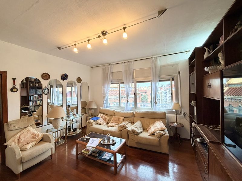 Foto a41ef186-4fc4-4119-9ecd-5d1aa9004d84. Apartament amb calefacció a Baix Guinardó Barcelona