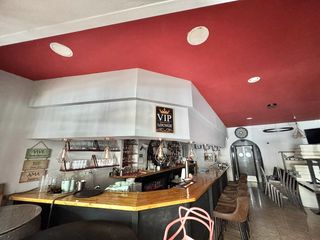 Umzug Geschäftsraum in Moxó - Sant Mori. Se trapasa restaurante en activo
