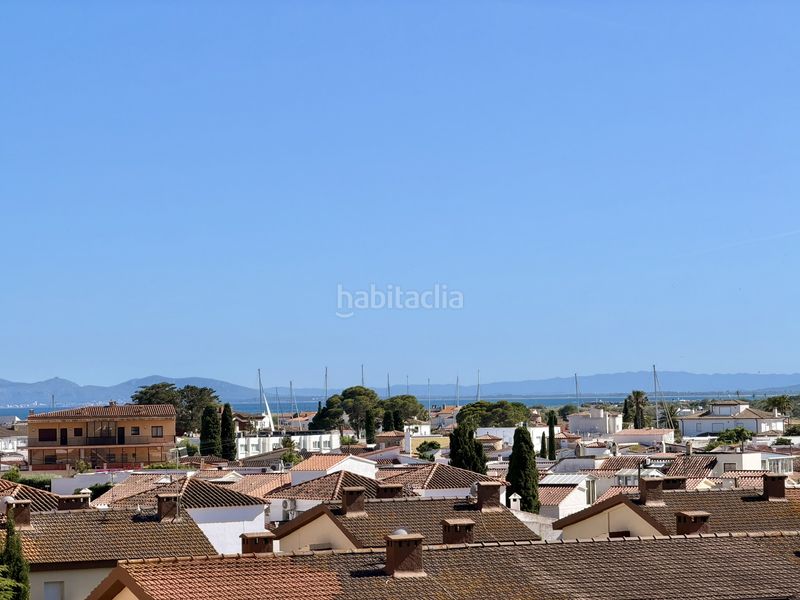 Foto b3fe2035-d16e-4be1-a035-4250f668e2a6. Pis amb calefacció aparcament piscina a Santa Margarida Roses