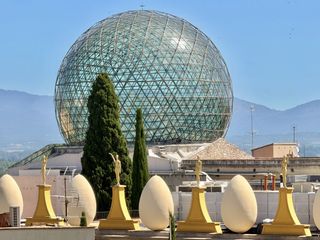 Appartamento in Parc Bosc-Castell. Piso en figueres de grandes dimensiones con vistas al museo dal�