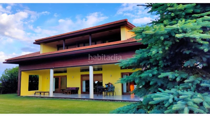 Foto 7004c1b0-9225-4fd0-9a12-c41166f6217b. Casa amb calefacció aparcament a Ruiloba