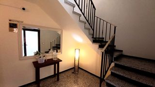 Location Studio  Carrer de la creu 17. Habitación privada en edificio compartido - centro ciudad, junto
