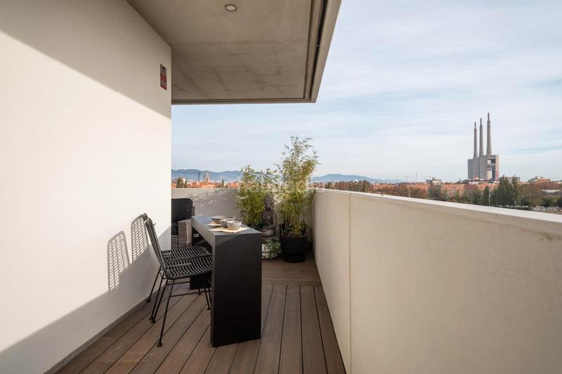 Foto d33008f9-3ed2-4fce-9442-ee55b9c29122. Pis amb calefacció aparcament piscina a La Catalana Sant Adrià de Besòs