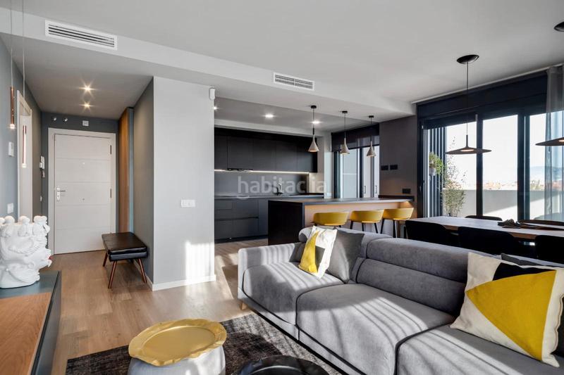 Foto f6bc4b08-b18d-4630-b574-e00291fc2710. Pis amb calefacció aparcament piscina a La Catalana Sant Adrià de Besòs