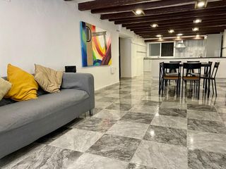 Piso  Carrer d'en granada. Hermoso piso con licencia turistica.