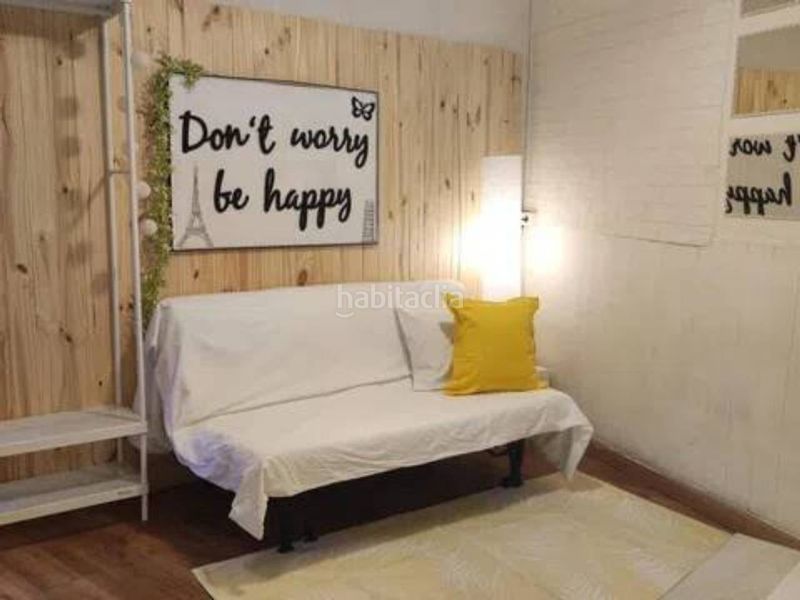 Foto 0ae41508-e2ba-4cbd-8159-721d92556c9c. Local comercial a Carmel Barcelona