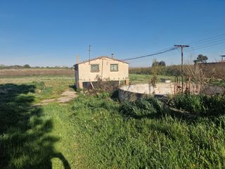 Finca rústica en Carrer cavalleria 7. Finca de regadiu amb una construcció de 140 m2 en venda a les bo