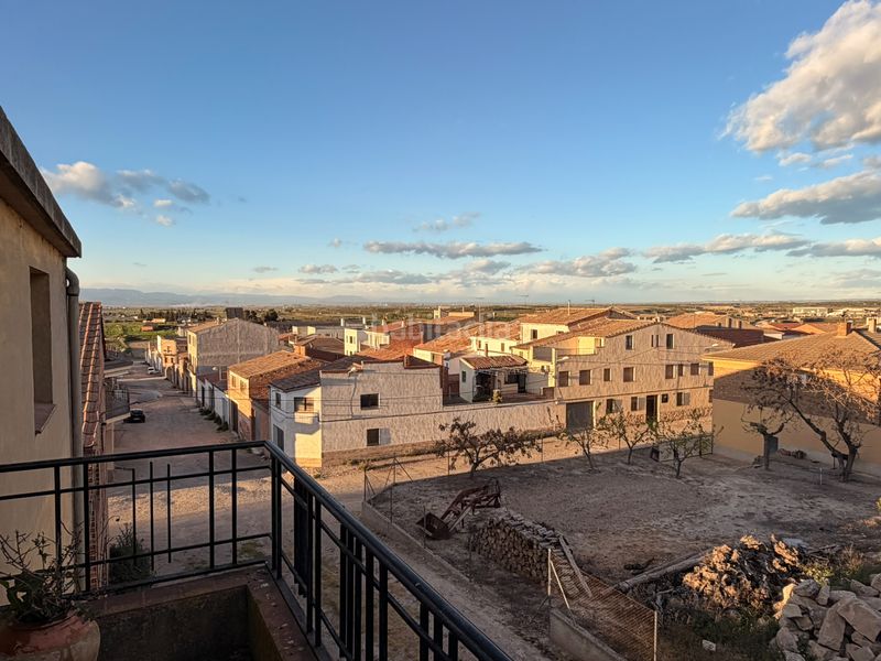 Foto b22bc5e9-8674-423d-a78d-a65f0613193a. Maison avec cheminée chauffage parking piscine dans Arbeca