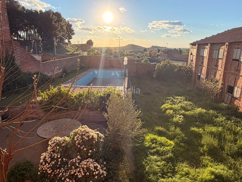 Foto bf46d35b-b8ee-4943-8613-133ccdd708dc. Maison avec cheminée chauffage parking piscine dans Arbeca