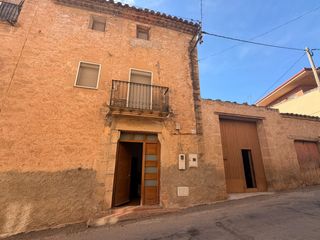 Casa en Carrer d'el soler�s 4. Casa en venda a l�albag�s, les garrigues, lleida.