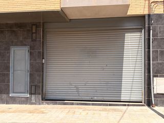 Rent Business premise in Carrer anselm segarra 10. Local  magatzem pàrquing tancat en lloguer a les borges blanques
