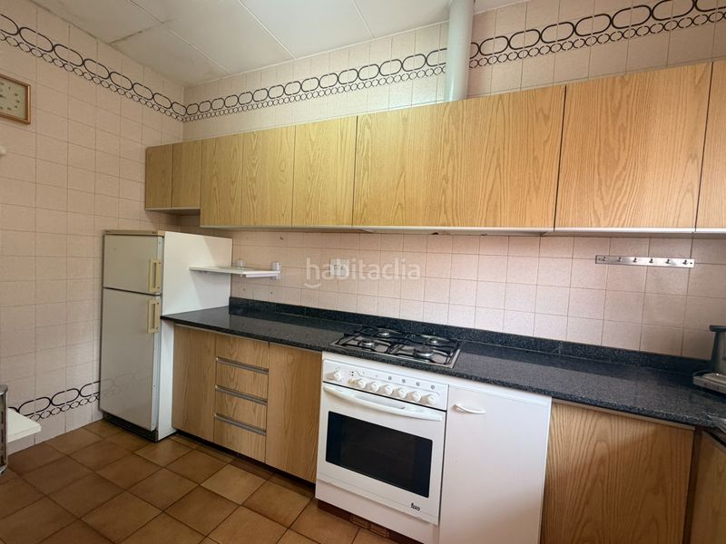 Foto b03f2668-ffff-4252-9ef9-8afdd92b040e. Casa amb xemeneia calefacció aparcament a Bellvís
