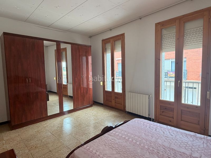 Foto dea05131-1066-4d27-ac87-c3e5ad2aedfb. Casa amb xemeneia calefacció aparcament a Bellvís