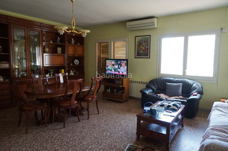 Foto 08063768-8e4e-4745-ba79-11fe77e1e8fb. Casa en avinguda de francesc macià 27 en Borges Blanques (Les)