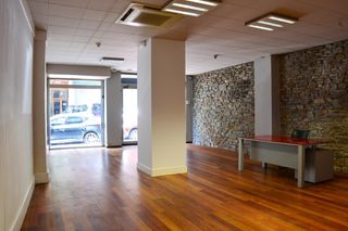 Local Comercial a Carrer dels Caputxins 25