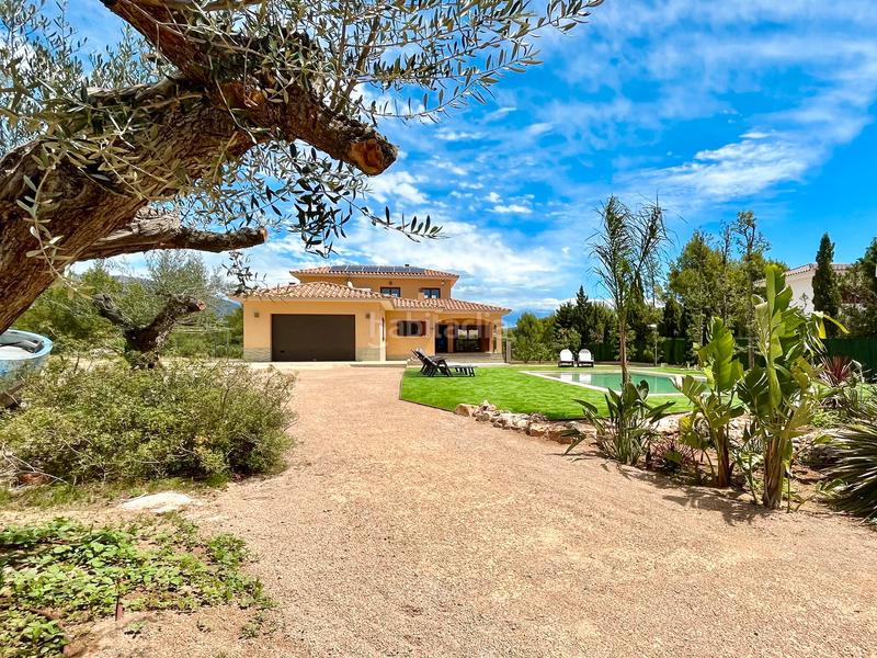 Foto f35a4cf7-e83d-4261-b3b3-3348be5a95fb. Chalet villa violeta en Sant Jordi D´Alfama Ametlla de Mar (L´)