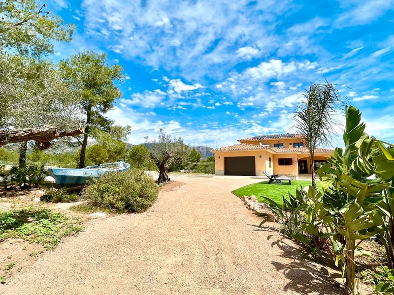 Foto f8b5b1ac-6b0e-43dd-9d72-e4d6d1d015ad. Chalet villa violeta en Sant Jordi D´Alfama Ametlla de Mar (L´)
