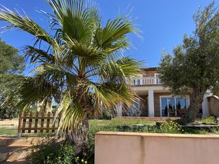 Semi detached house  Carrer tramontana. Villa vistamar es una impresionante villa de 5 dormitorios