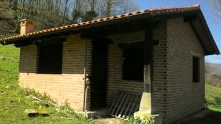 Casa en Ruente. Cabaa independiente con terreno en ruente