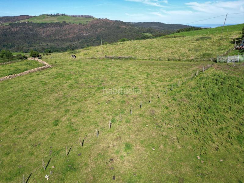 Foto 4674620a-5e96-488f-a31c-d56119100b19. Terreny residencial a Alfoz de Lloredo