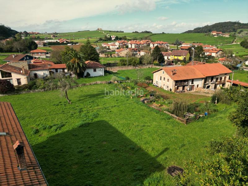 Foto 47cb3a2f-d52b-4f38-b72e-bc5cdd773441. Casa  para rehabilitar con amplio terreno urbano en oreña en Alfoz de Lloredo