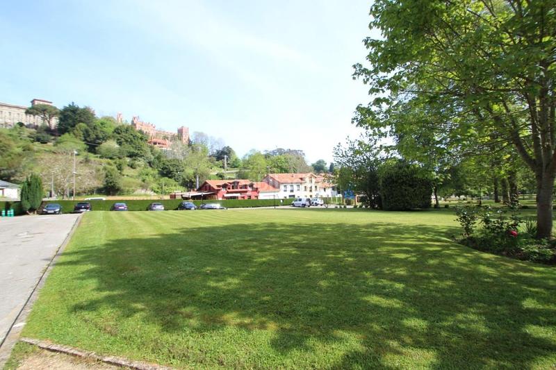 Foto 2074a75f-668e-4a50-a2c2-7d5401d52a95. Piccolo appartamento con riscaldamento parcheggio piscina in Comillas