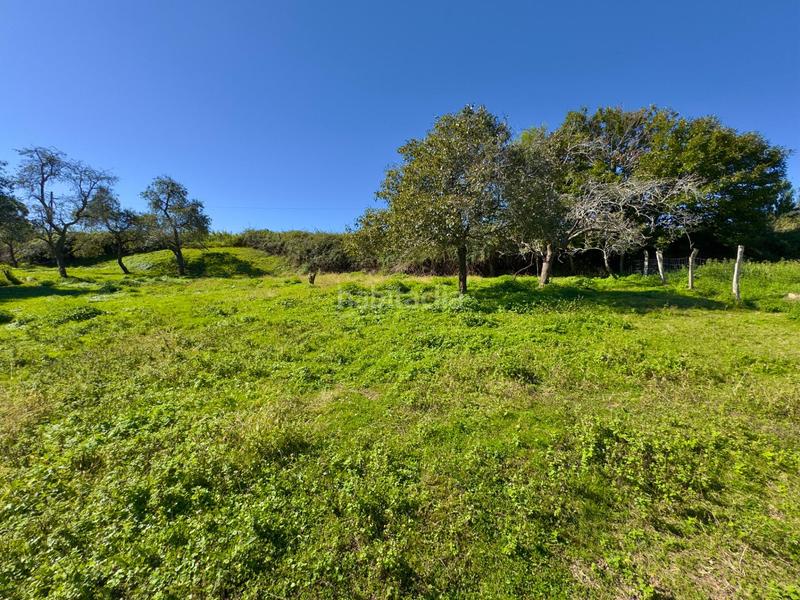 Foto 7e271b38-d367-47fd-987b-f0e302610797. Terreny residencial a Comillas