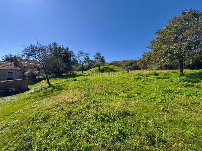 Foto b85ccfef-9737-488c-9ea3-20d95a9946da. Terreny residencial a Comillas