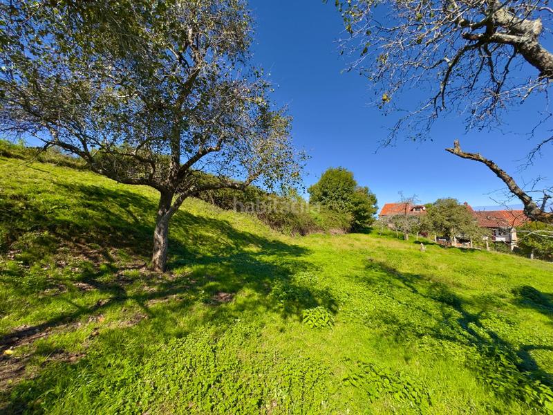 Foto c8c8650a-7a55-46fd-b3c9-079470c0a89e. Terreny residencial a Comillas