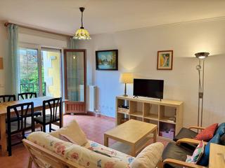 Apartamento  Barrio casasola. Bonito apartamento con plaza de garaje en urbanización lagos azu