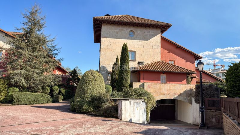Foto 3098571b-ab2c-4626-b292-16f4c1df4402. Apartament a estrada (de) 35 a Comillas
