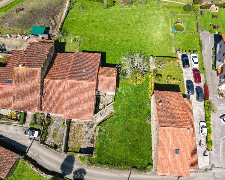 Foto cb89e5ce-f431-4ce6-a8f4-5801daffbf09. Casa a cueto (el) 21 a Comillas