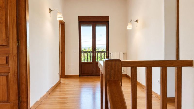Foto 12ba9115-f16b-42e2-9840-909de786fe0e. Casa amb calefacció aparcament a Ruiloba