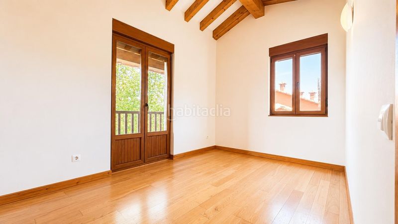 Foto 7dab6bdf-51ac-4dfa-a86c-ae0622ed3a6a. Casa amb calefacció aparcament a Ruiloba