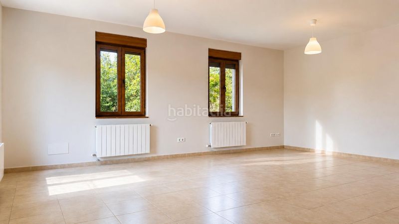 Foto 835a83d1-e4d0-4e55-bacf-0143878ba358. Casa amb calefacció aparcament a Ruiloba