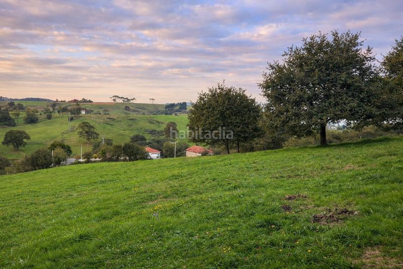 Foto b4152c00-7c25-4e74-8778-f2323a801faf. Finca rústica a barrio ruiseñada a Comillas