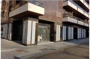 Location Local commercial à Calle menéndez pelayo 4. Centro zona prime: excelente local en  venta o alquiler de 1.103