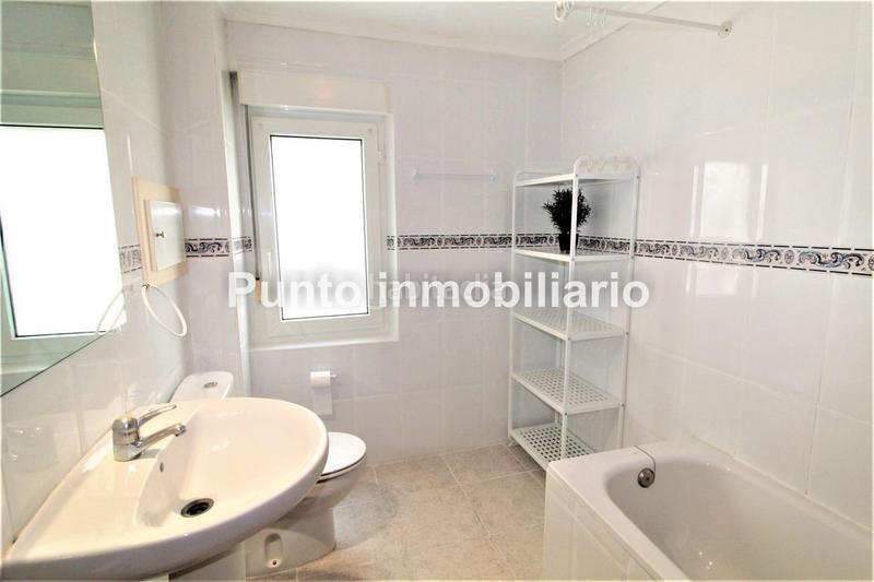 Foto 9efa84b9-5eeb-4258-9470-856e80afca26. Alquiler piso centro-zona estaciones: piso en alquiler totalmente amueblado.trastero. en Valladolid