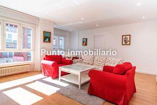 Miete Etagenwohnung  Calle san lorenzo. Zona plaza poniente. excelente vivienda céntrica en alquiler amu