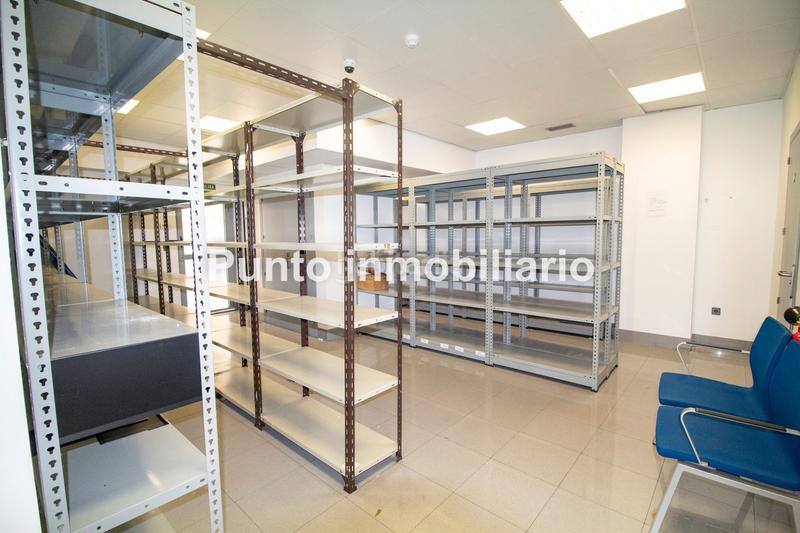 Foto 69c4af90-dad4-4db4-911e-080fd7a91ed1. Location local commercial dans plaza de san miguel 4 dans Valladolid