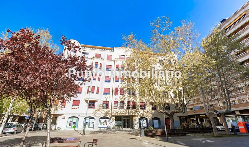 Foto 4969cc12-d092-4b26-bdd1-b9425893572f. Rent business premise in plaza de san miguel 4 in Valladolid