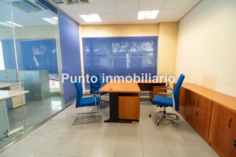 Foto 8390ac32-a2f1-42ef-a63e-33f3d1c2da1e. Rent business premise in plaza de san miguel 4 in Valladolid