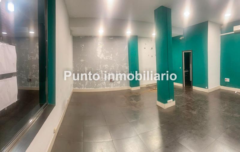 Foto 42cc5cd9-dee8-4447-a74e-fccb92211ecf. Location local commercial dans paseo del cauce 56 dans Valladolid